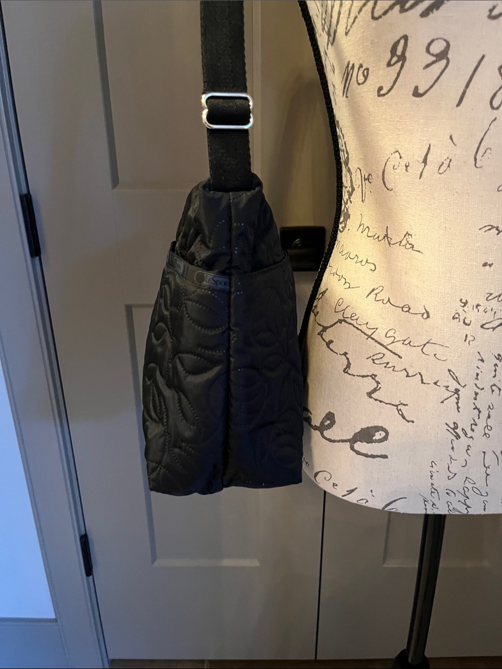 LeSportSac Black Nylon Crossbody Bag - NWOT - Picture 8 of 12
